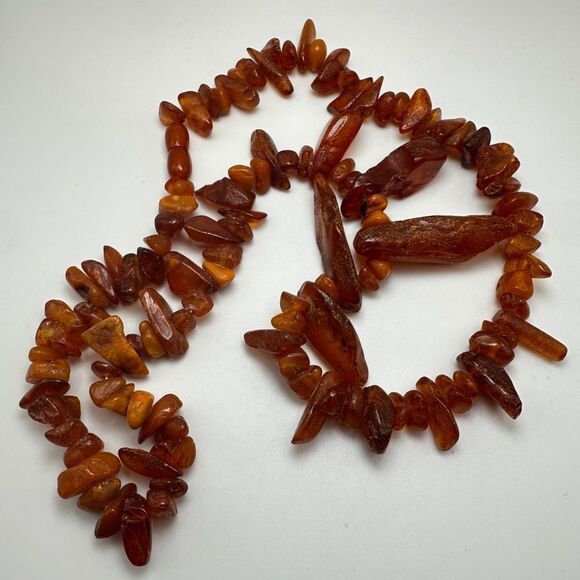 Unbelievable 25" long ALL AMBER graduated chip necklace! - Picture 6 of 12